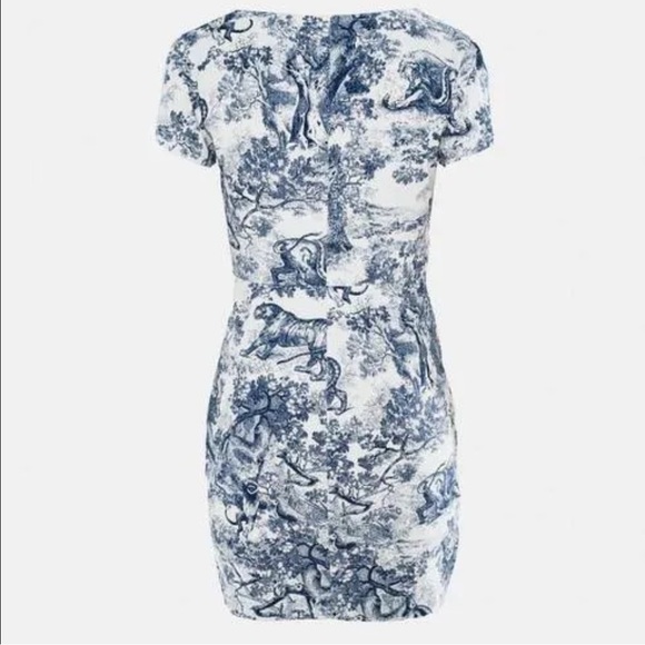 Missguided Porcelain Print Stretch Denim Mini Dress - Picture 2 of 9